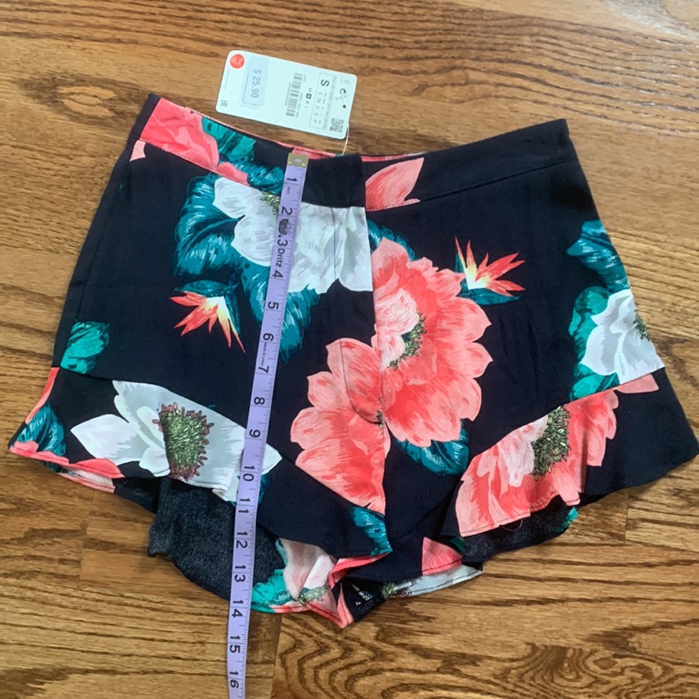 Zara NWT high rise shorts